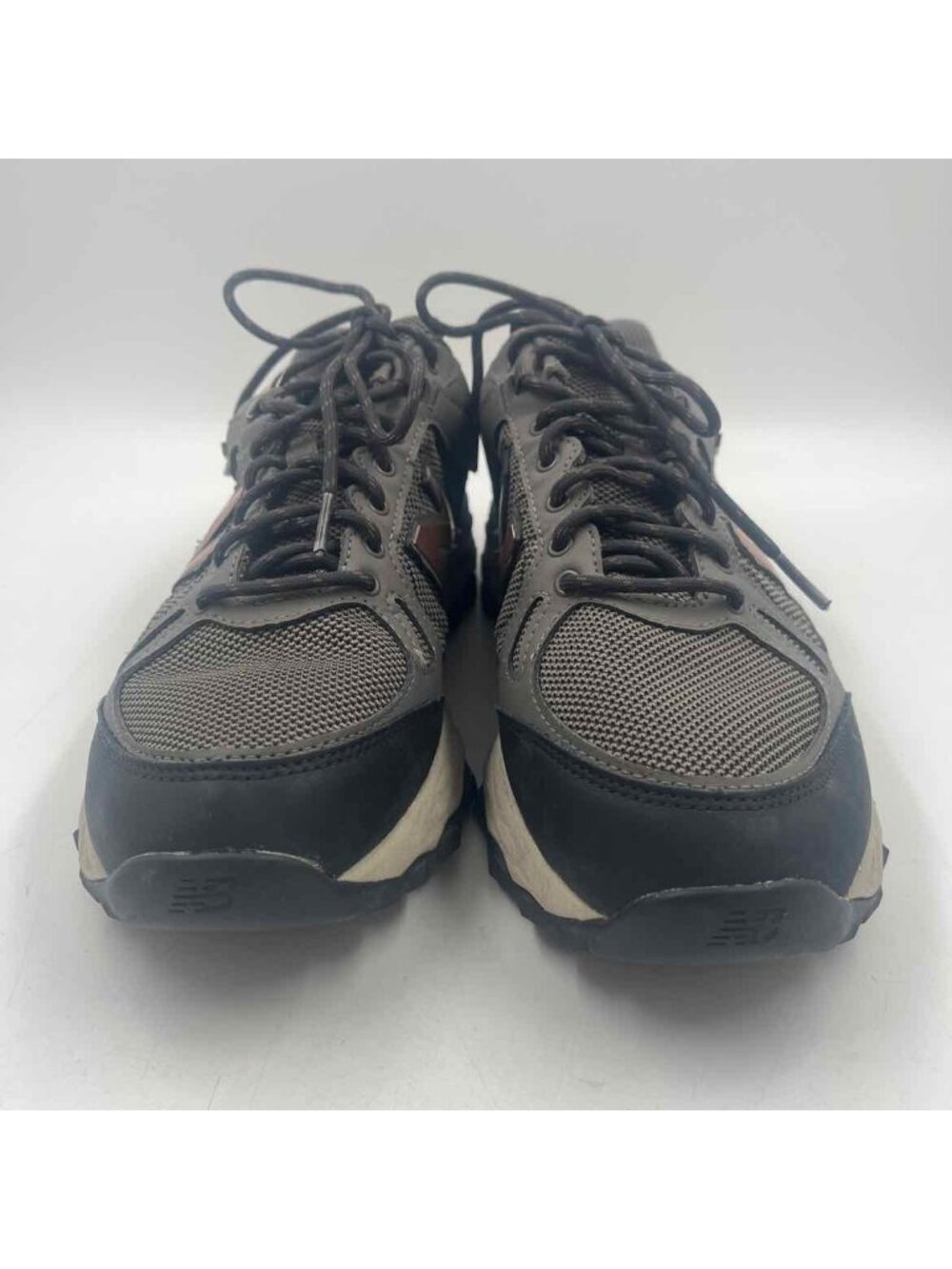 New Balance 1350 Women's Shoe Size 9.5 Black Textured Sneakers - Picture 2 of 4